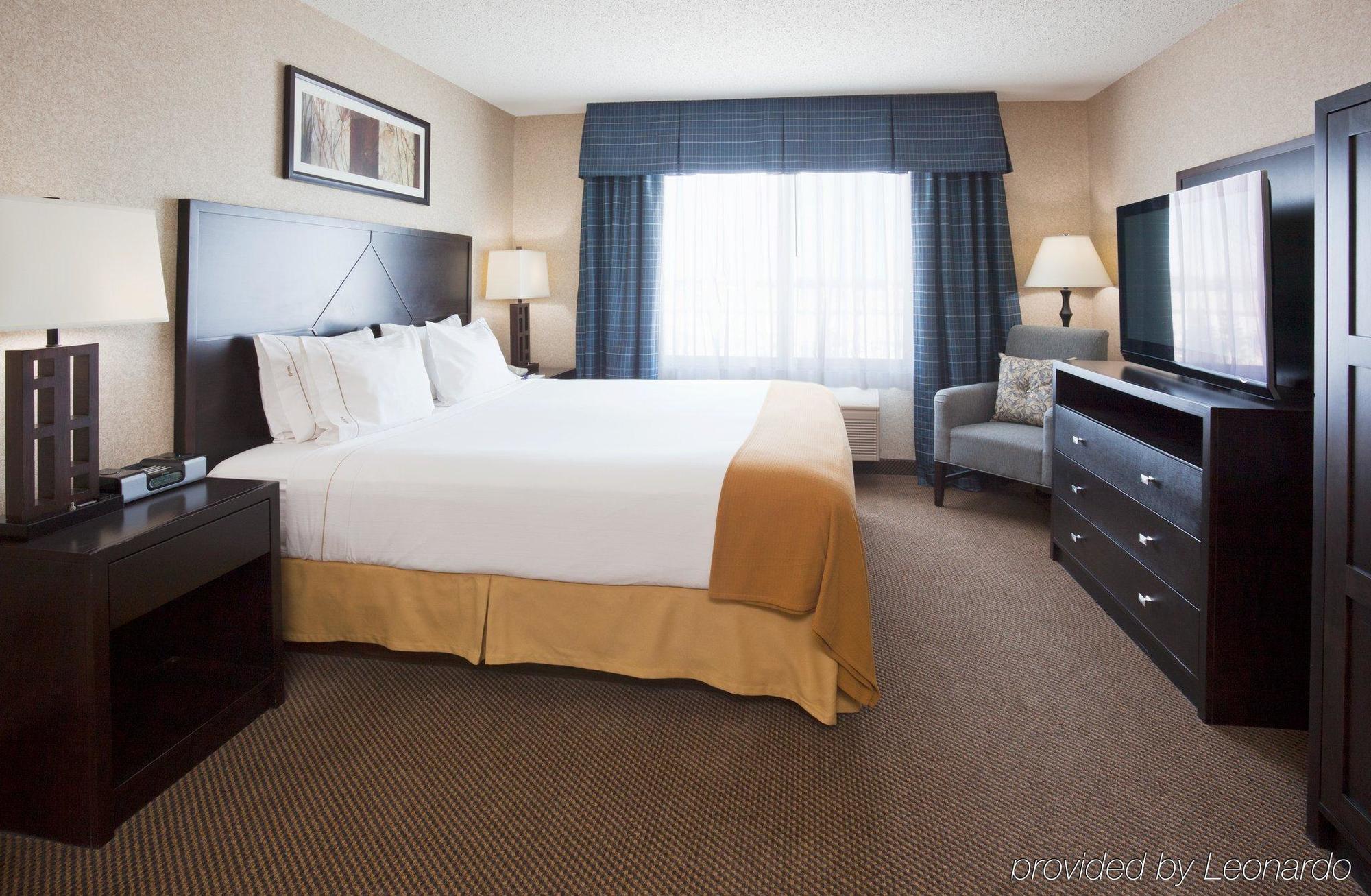 Holiday Inn Express Hotel & Suites Grand Forks, An Ihg Hotel Bilik gambar