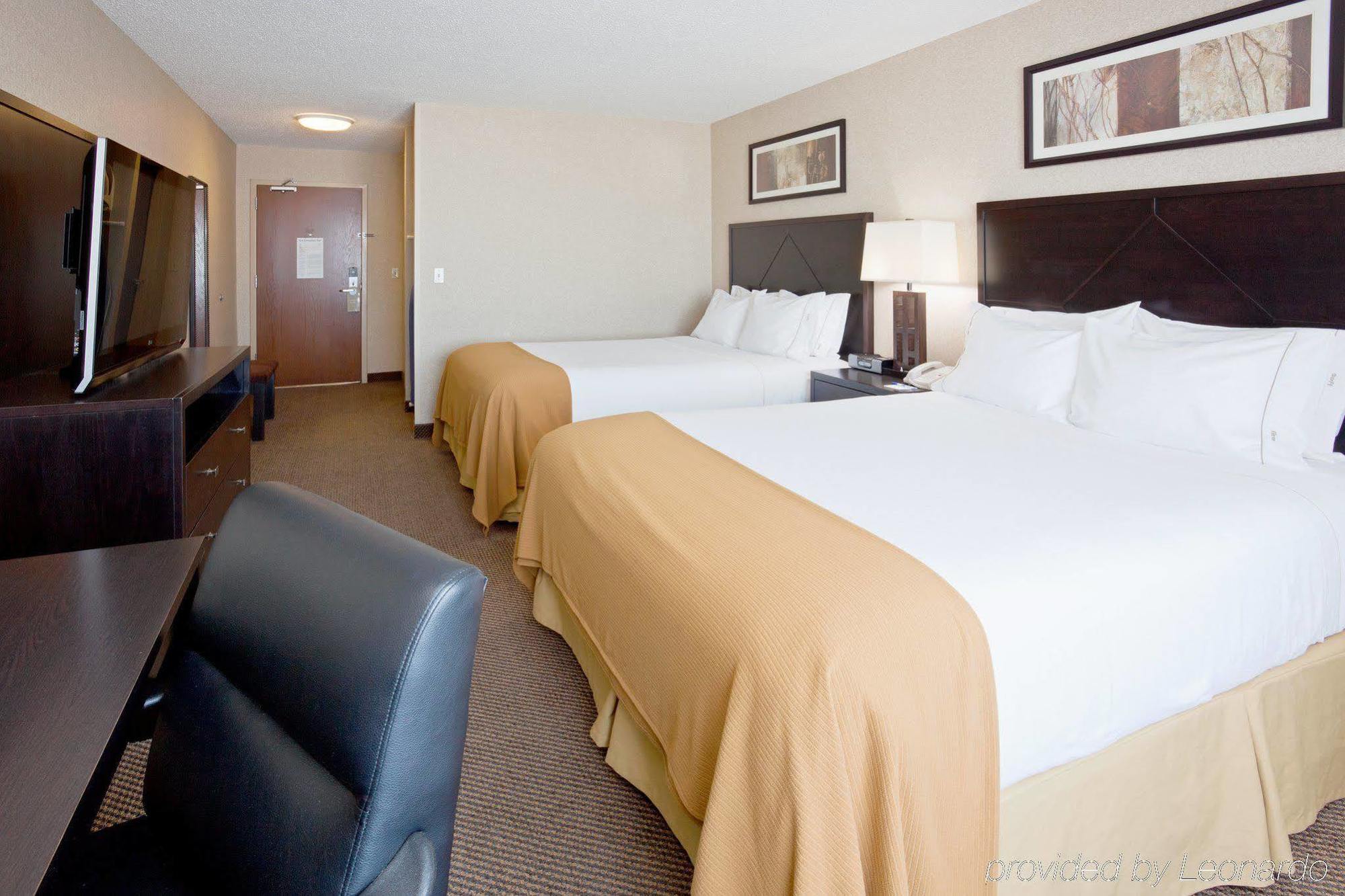 Holiday Inn Express Hotel & Suites Grand Forks, An Ihg Hotel Bilik gambar