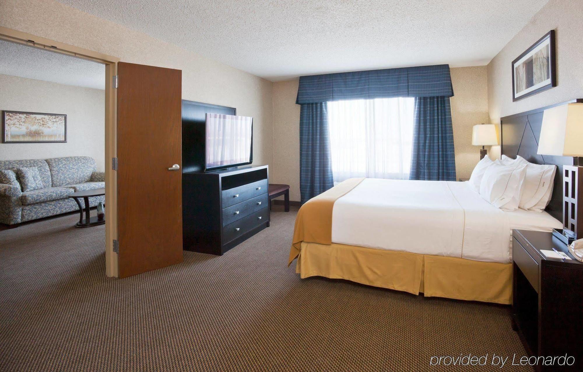 Holiday Inn Express Hotel & Suites Grand Forks, An Ihg Hotel Bilik gambar